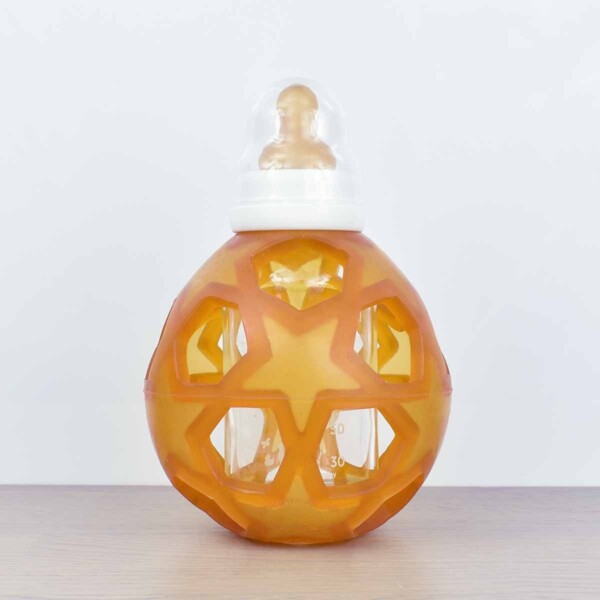 Hevea 2-in-1 Glass Baby Bottle & Removable Star Ball With Lid On