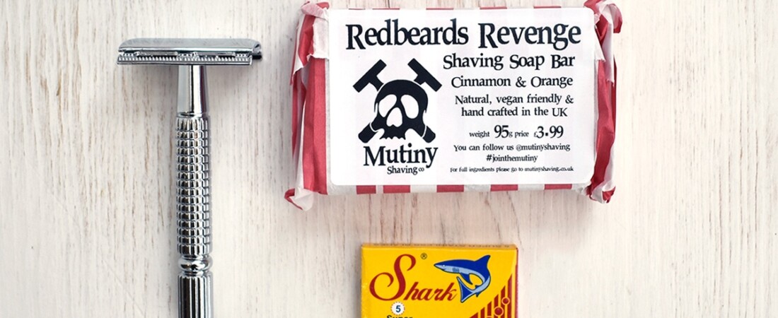 Safety razor, shark safety blades and mutiny shaving soap set