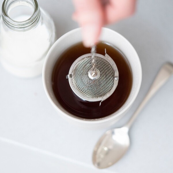 Eco Living Stainless Steel Loose Tea Infuser Basket Demonstration