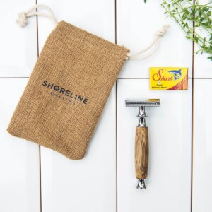 Shoreline Shaving Hessian Travel Bag With Safety Razor And Blades