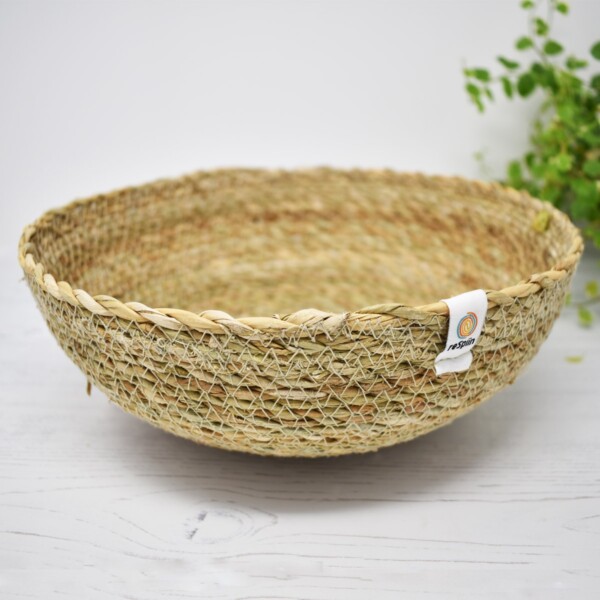 ReSpiin Shallow Natural Seagrass Storage Basket – Large