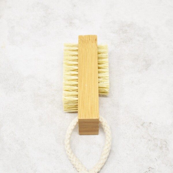 Bamboo & Sisal Bristle Nail Brush - Image 2