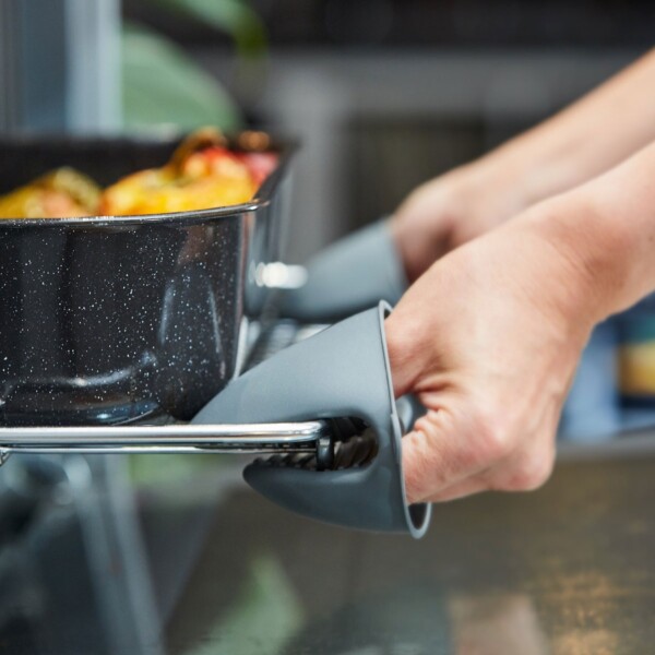 Oven Mini Mitts - Set of 2 - Image 2