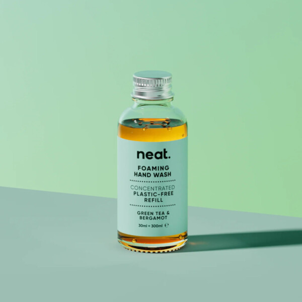 Foaming Hand Wash - Green Tea & Bergamot - Image 2