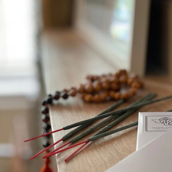 1969 Specialiste Hand Rolled Incense - 10 Sticks - Image 2
