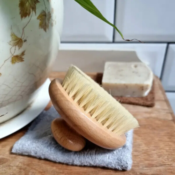 Natural Exfoliating Dry Body Brush