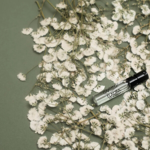 Sample Flaura Eau De Parfum - 1.5ml - Image 3