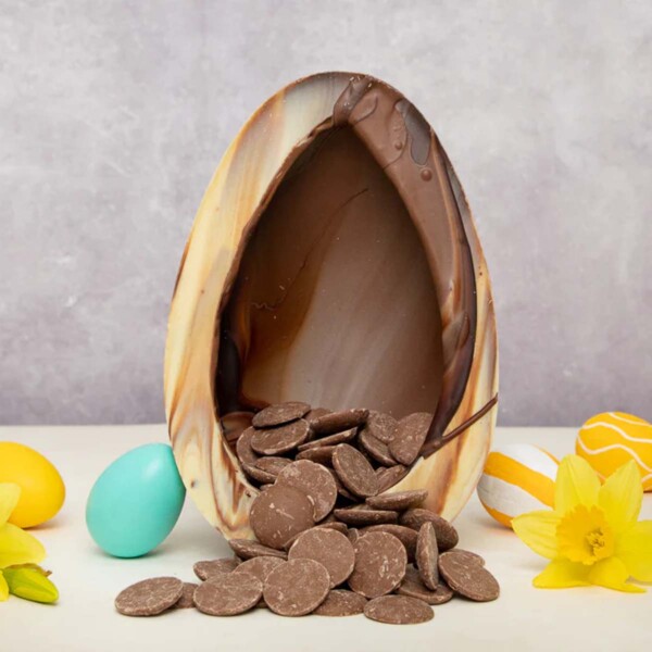 Giant Marbled Chocolate Easter Egg - 1250g - Image 2