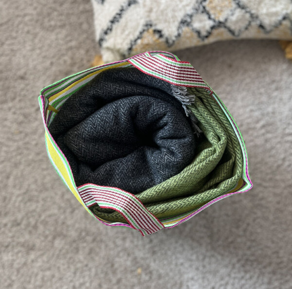 Recycled Woven Bucket Bag – Fire - Image 3