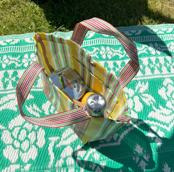 Recycled Woven Lunch Bag – Beach - Image 2