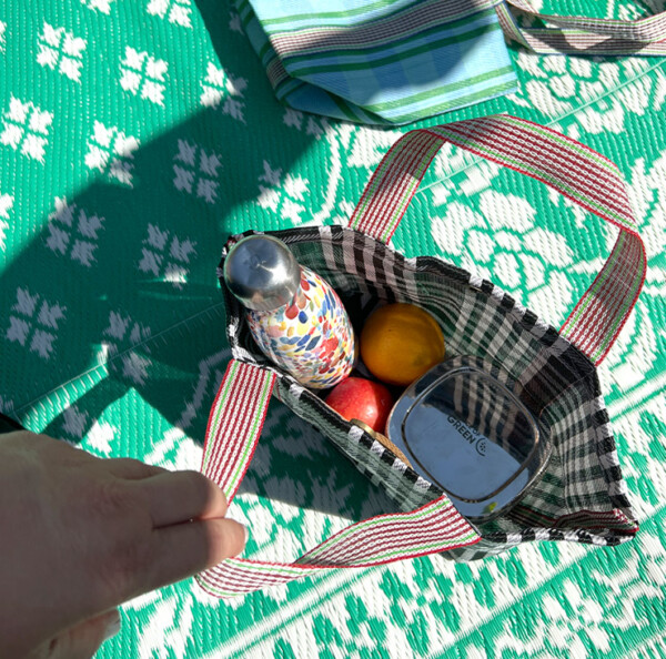 Recycled Woven Lunch Bag – Pebble - Image 2