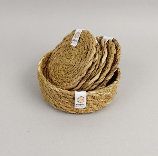 Seagrass Coasters with Holder – Set of 6 - Image 3