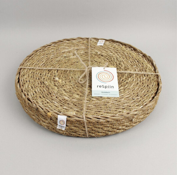 Seagrass Tablemats with Holder – Set of 6 - Image 3