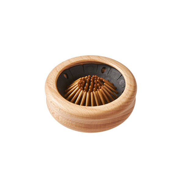 Wooden Travel Pop-Up Hairbrush - Image 2