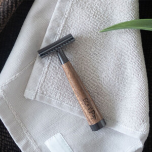 Premium Safety Razor - Walnut/Black