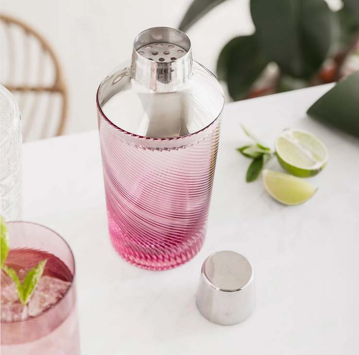 Twist Glass Cocktail Shaker – Pink - Image 3